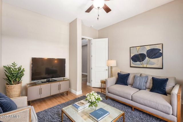 3110 E CAT BALUE Drive, Phoenix, AZ 85050