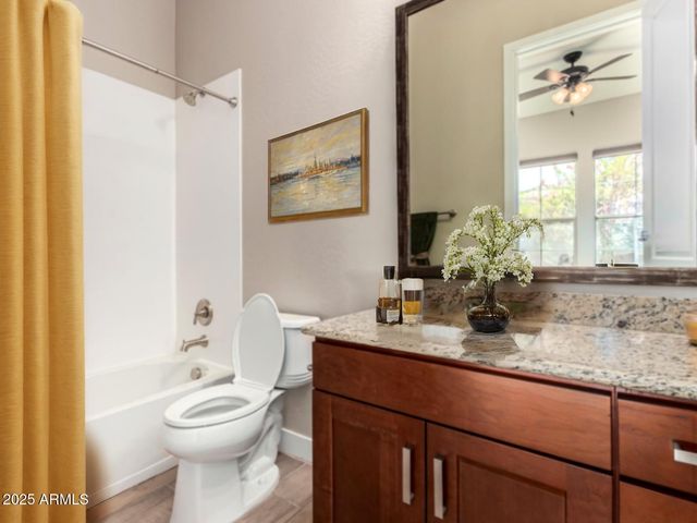 3110 E CAT BALUE Drive, Phoenix, AZ 85050