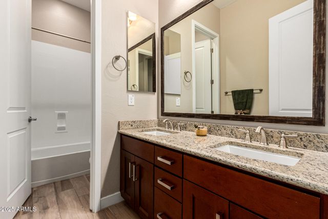 3110 E CAT BALUE Drive, Phoenix, AZ 85050