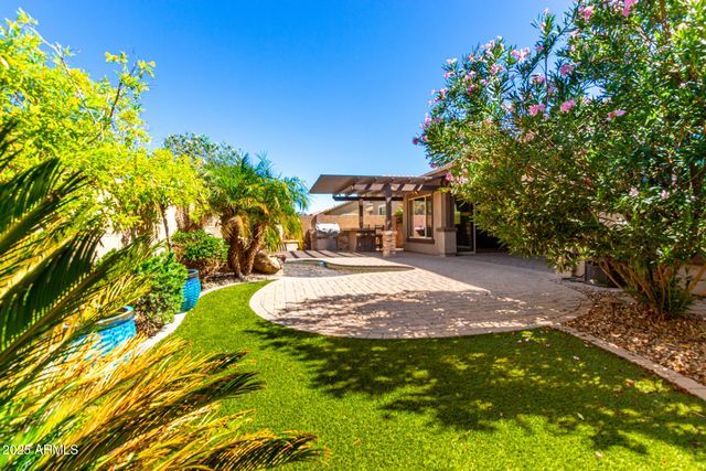 3110 E CAT BALUE Drive, Phoenix, AZ 85050