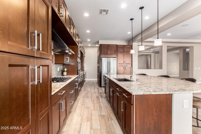 3110 E CAT BALUE Drive, Phoenix, AZ 85050