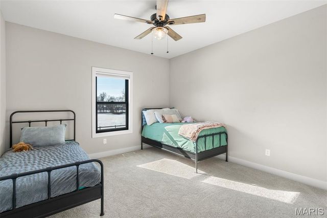 136 Valley Brook Court, Washington, MO 63090