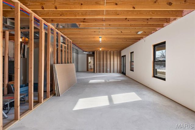 136 Valley Brook Court, Washington, MO 63090