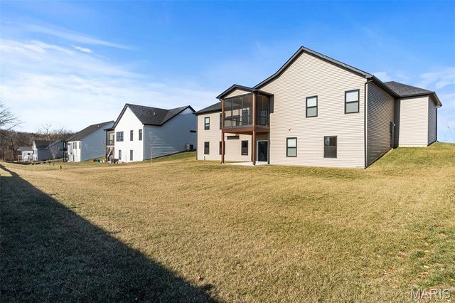 136 Valley Brook Court, Washington, MO 63090