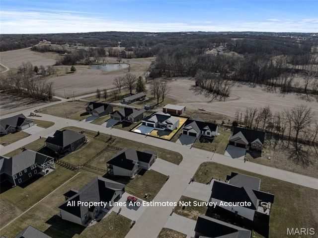 136 Valley Brook Court, Washington, MO 63090