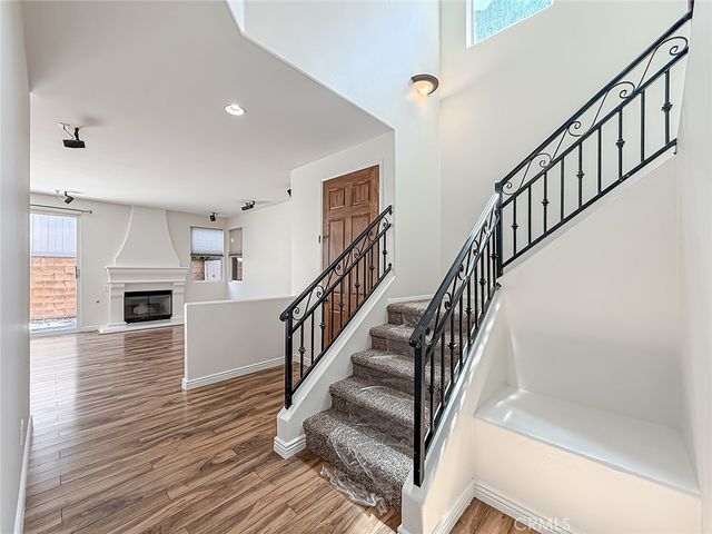16724 Tim Ln, Lake Balboa, CA 91406