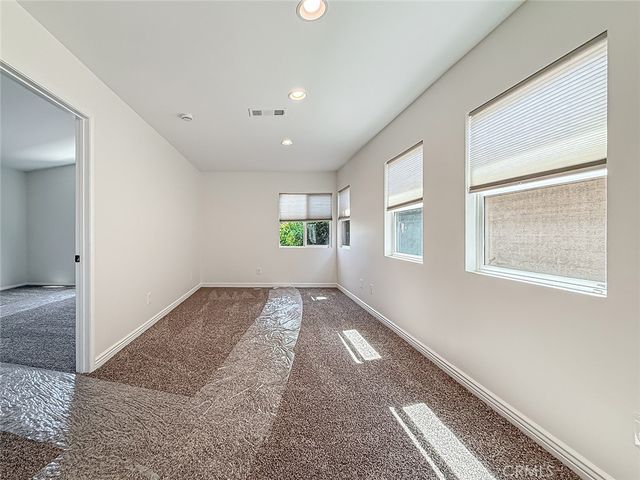 16724 Tim Ln, Lake Balboa, CA 91406