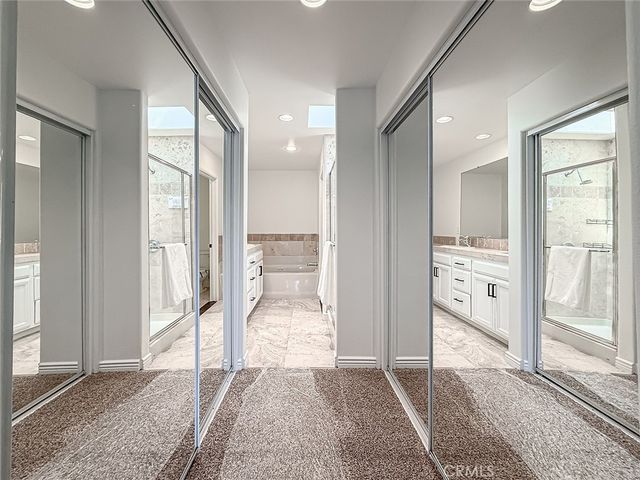 16724 Tim Ln, Lake Balboa, CA 91406