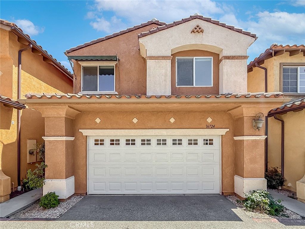 16724 Tim Ln, Lake Balboa, CA 91406