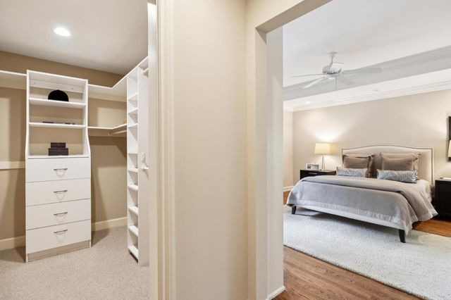 943 Castilleja Court, Los Altos, CA 94024