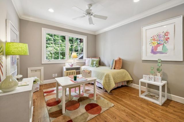 943 Castilleja Court, Los Altos, CA 94024