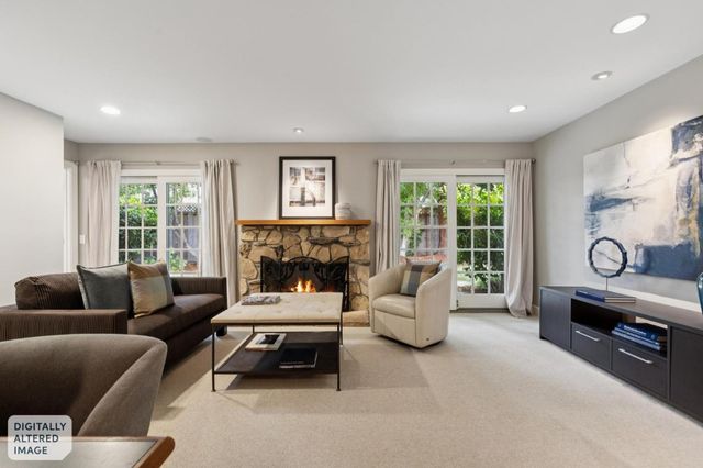 943 Castilleja Court, Los Altos, CA 94024