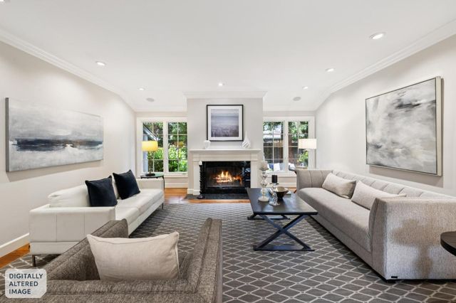 943 Castilleja Court, Los Altos, CA 94024