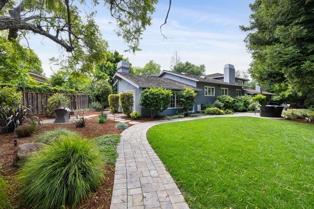 943 Castilleja Court, Los Altos, CA 94024