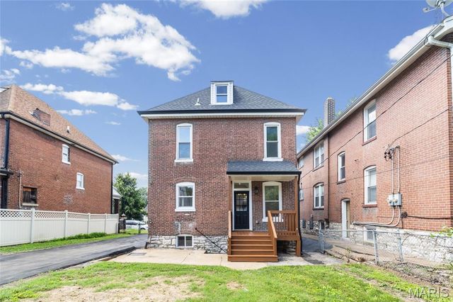 6247 Magnolia Avenue, St Louis, MO 63139