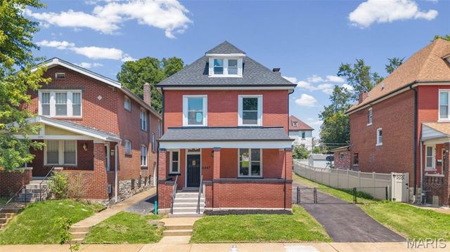 6247 Magnolia Avenue, St Louis, MO 63139