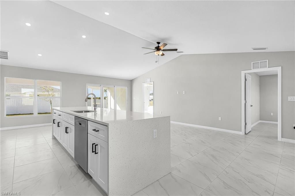 Image 5 of property listing at 1128 NW 9th TER, Cape Coral, FL 33993