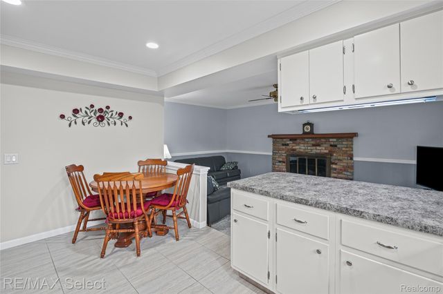 1333 Hidden Oaks Court, Flint Charter Township, MI 48507