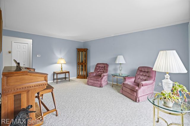 1333 Hidden Oaks Court, Flint Charter Township, MI 48507