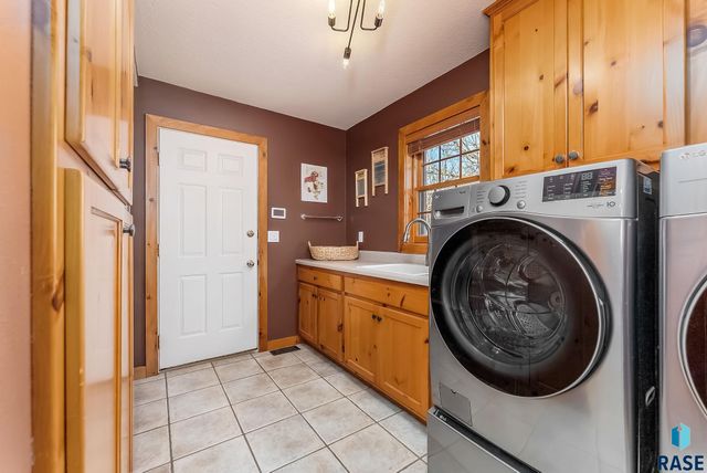 27106 Eagle Ridge Pl Place, Harrisburg, SD 57032