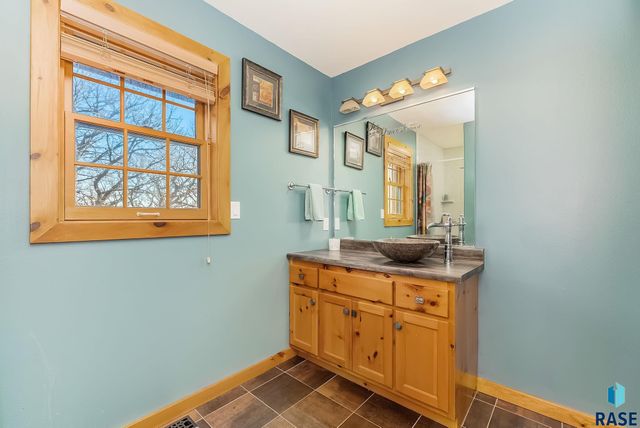 27106 Eagle Ridge Pl Place, Harrisburg, SD 57032
