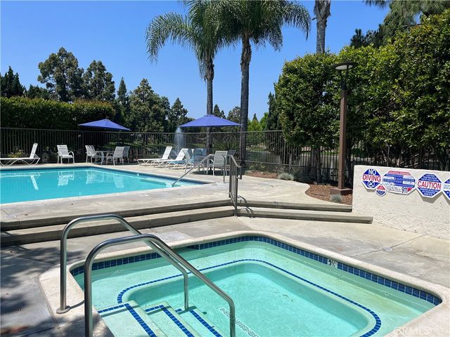3709 S Sea Cliff, Santa Ana, CA 92704