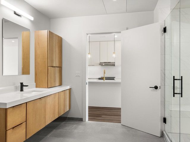 125 Cambrian Way Unit 611, Burlington, VT 05401