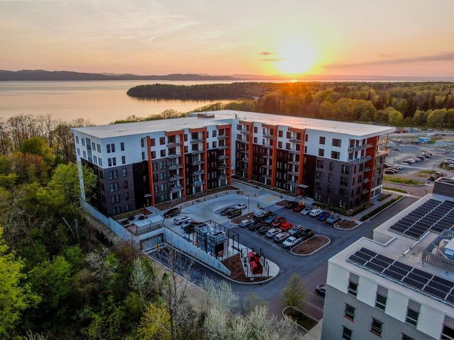 125 Cambrian Way Unit 611, Burlington, VT 05401
