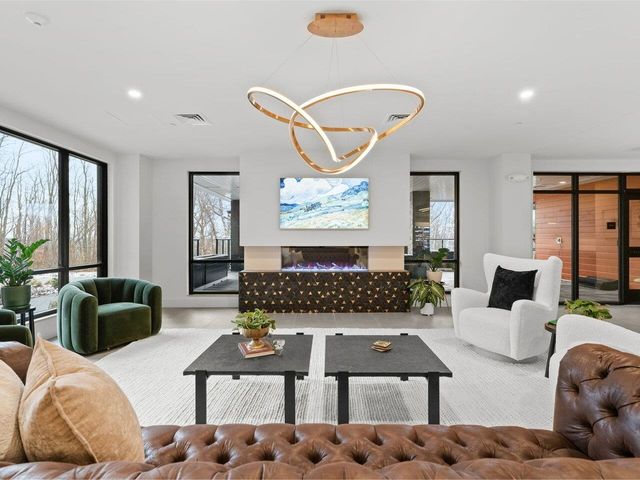 125 Cambrian Way Unit 611, Burlington, VT 05401