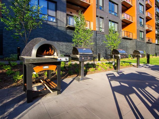 125 Cambrian Way Unit 611, Burlington, VT 05401