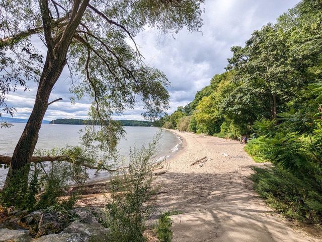 125 Cambrian Way Unit 611, Burlington, VT 05401