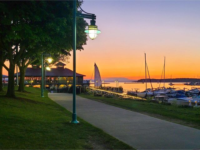 125 Cambrian Way Unit 611, Burlington, VT 05401