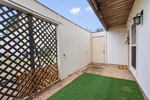 6718 Silvermine DR 702, Austin, TX 78736