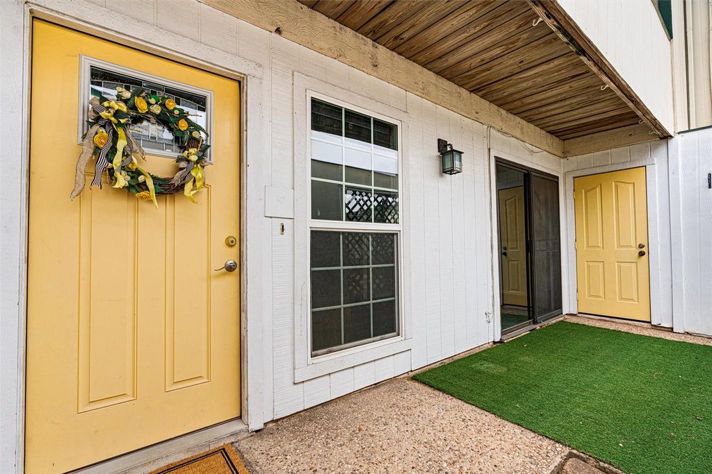 6718 Silvermine DR 702, Austin, TX 78736