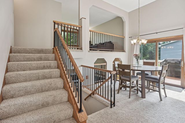 5860 Hodgson Road, Shoreview, MN 55126