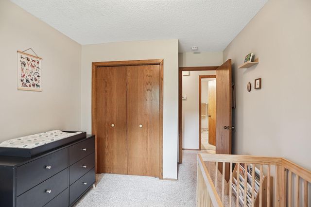 5860 Hodgson Road, Shoreview, MN 55126