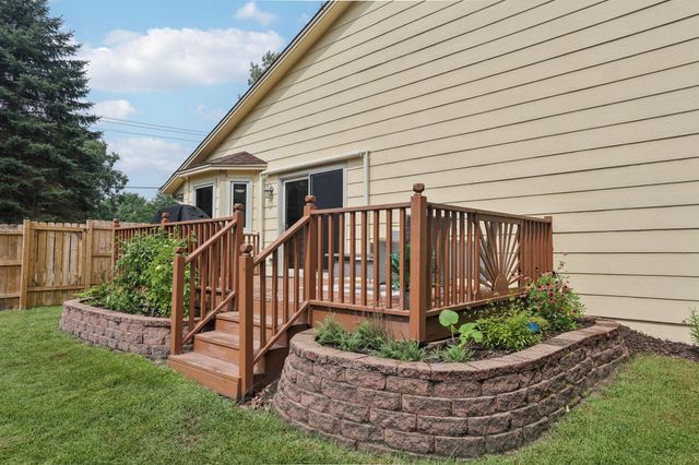 5860 Hodgson Road, Shoreview, MN 55126