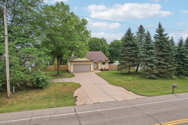 5860 Hodgson Road, Shoreview, MN 55126