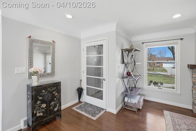 31700 Nixon Street, Beverly Hills, MI 48025
