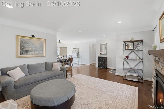 31700 Nixon Street, Beverly Hills, MI 48025