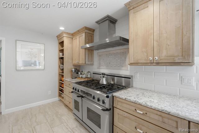31700 Nixon Street, Beverly Hills, MI 48025