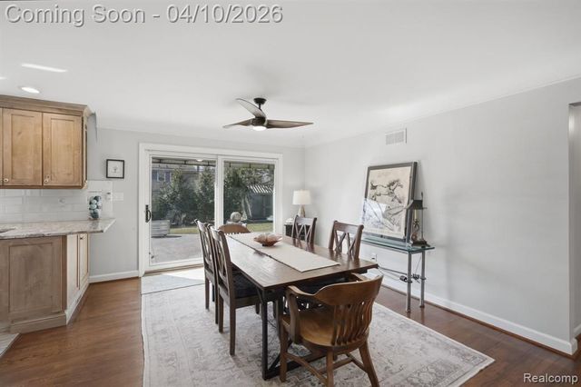 31700 Nixon Street, Beverly Hills, MI 48025