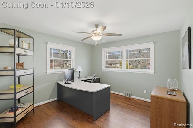 31700 Nixon Street, Beverly Hills, MI 48025