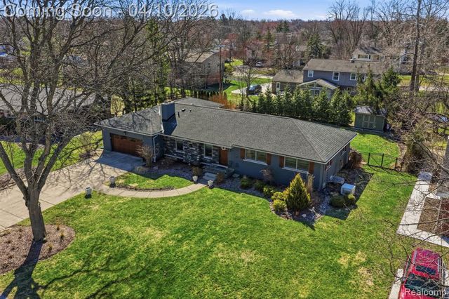 31700 Nixon Street, Beverly Hills, MI 48025