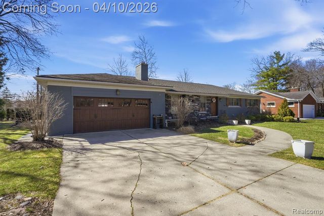 31700 Nixon Street, Beverly Hills, MI 48025