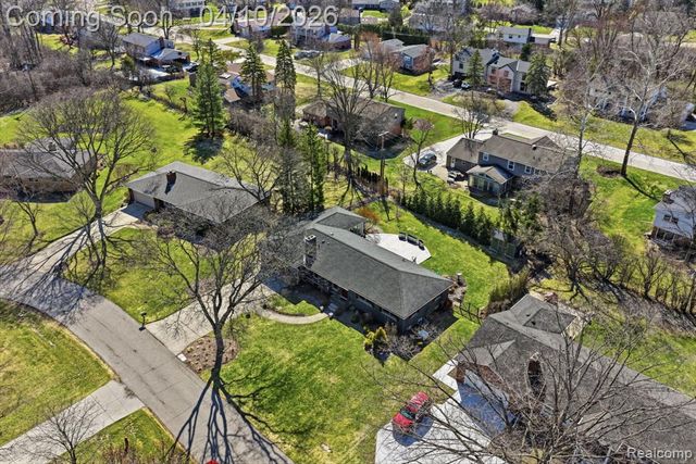 31700 Nixon Street, Beverly Hills, MI 48025