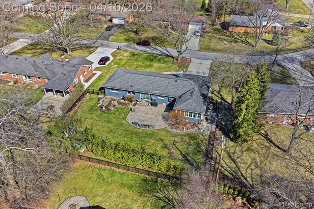 31700 Nixon Street, Beverly Hills, MI 48025