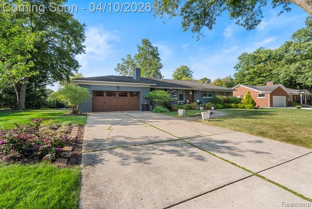 31700 Nixon Street, Beverly Hills, MI 48025