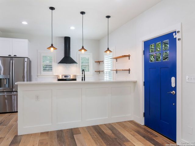 737 E Magnolia Avenue, San Antonio, TX 78212