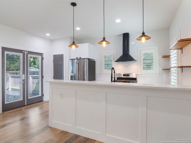 737 E Magnolia Avenue, San Antonio, TX 78212